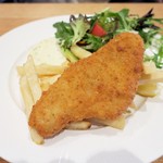 Fairmont Resort Blue Mountains - フィッシュ＆チップス