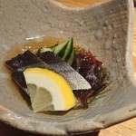 味彩とよまる - 突き出し（さんま酢漬け）