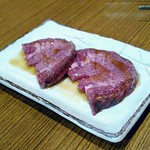 焼肉食堂 リキ太郎 - １皿目牛タン