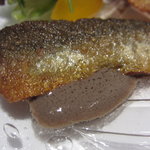 ア・ニュ ルトゥルヴェ・ヴー - アユの瞬間燻製とその肝のヴィネグレット スイカのマリネを添えてＵＰ１