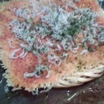 Mekikinoginji - しらすたっぷり漁師のチーズピザ