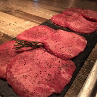 代官山焼肉 kintan - 熟成KINTANと牛タンの食べ比べ