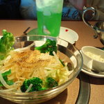 Nikuno Mansei - ランチのサラダ