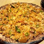 スラサ - コットゥロティです　モチモチのロティとチキン、玉子、野菜がたっぷり！