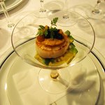 シャトン - 帆立のソテー雲丹とキャビア乗せ