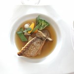 5周年特別記念ランチ…メイン料理(真鯛のポワレ)