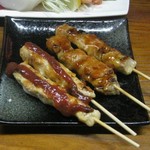 Kushikado - 焼鳥、ささみ梅肉290円