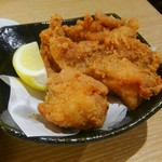 SAKE BAR サカナノトモ - 鶏の唐揚げ