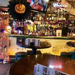 TACOS&NACHOS BAR MEXIGAN - Halloween仕様の賑やかな店内