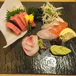 個室と地鶏専門店 鶏善 - 本日の鮮魚3点盛り合わせ