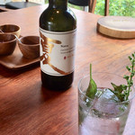 マルタ - 自家農園の摘みたてハーブを使ったジントニック