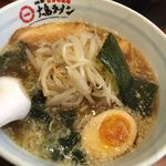 大島ラーメン - 大島ラーメン７００円＋もやし１００円
