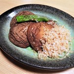 沼津海いち - 原木しいたけの網焼き700円。