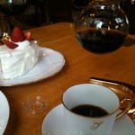 COFFEE HOUSE とむとむ - ケーキとコーヒーのセット