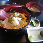 漁火ごだい - 海鮮丼