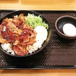 カルビ丼とスン豆腐専門店 韓丼 - ピリ辛温玉カルビ丼・並（650円）