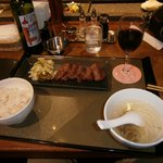 極厚牛芯たん定食1890円