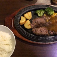 大井町銭場精肉店 - 黒毛和牛のハンバーグダブル1900円