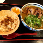 梅八 - カレーうどん定食