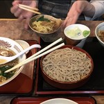 Sobadokoro Tamagawaya - ラーメン おろし焼肉丼 せいろ