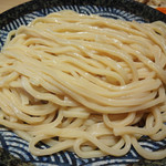 つけ麺 道 - 端正に整えられた麺。