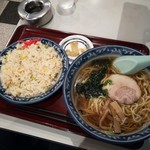 三喜屋 - ラーメン定食 700円