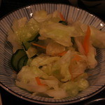 煮込みと惣菜 かん乃 - 大好きなあっさりすぎる浅漬け