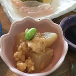 しましま食堂 - 大根の煮物 鶏そぼろあんかけ