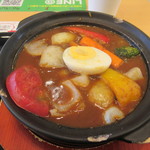 牛すじとゴロゴロ野菜カレー