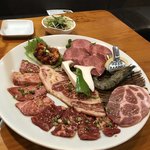 韓国料理・炭火焼肉 大使館 - 