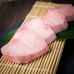 Special selection: thick-sliced tongue