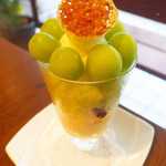 9月限定、シャインマスカットクープグラッセ