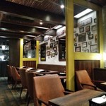 スンガリー - [内観] 店内 テーブル席 ②