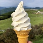姫鶴荘 - のうこうソフトクリーム