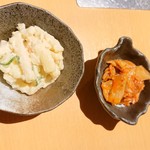 ギュウガテイ - 付き出し・キムチ、マカロニサラダ