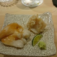 鮨 なんば 日比谷 - 石垣貝・北寄貝