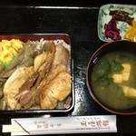 玉屋旅館 - 「しゃも弁当(みそ汁付き)」1280円