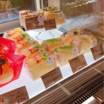 ロハスカフェ LUTE - シフォンケーキもあります