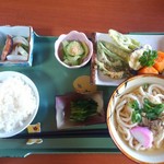 古民家めしや しんたく - 