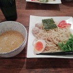 鶏つけそば（９００円）