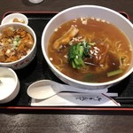 姜太公 - 日替わりBランチ、角煮ラーメンとミニ麻婆丼