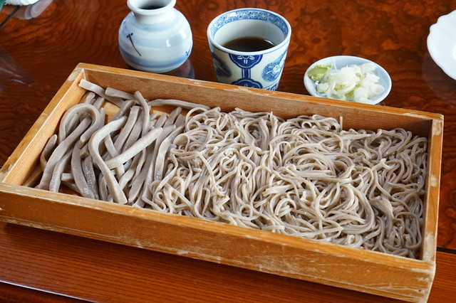 十割手打そばあだち 神町店｜山形・東根市の本格手打ちそばと居心地の良い空間