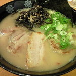 土佐の男が作ったとんこつらーめん 俺式 - 