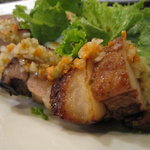 湘南の魚とワインの店 ヒラツカ - 自家製塩漬け豚のロースト