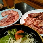 焼肉 十八 - 牛タン・カルビ・ハラミ・サラダ