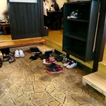 そば処 三品 - 店内