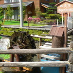 おぎのや - 薮原宿にはミニ水車があちこちに