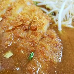 中央市場上海 - 味噌カツラーメン