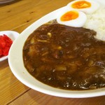 らーめん優月 - カレーライス(普通盛)／680円、トッピング(チーズ&ゆで卵)