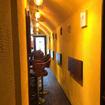 Osteria＆bar Ristoro - トンネルっぽい印象